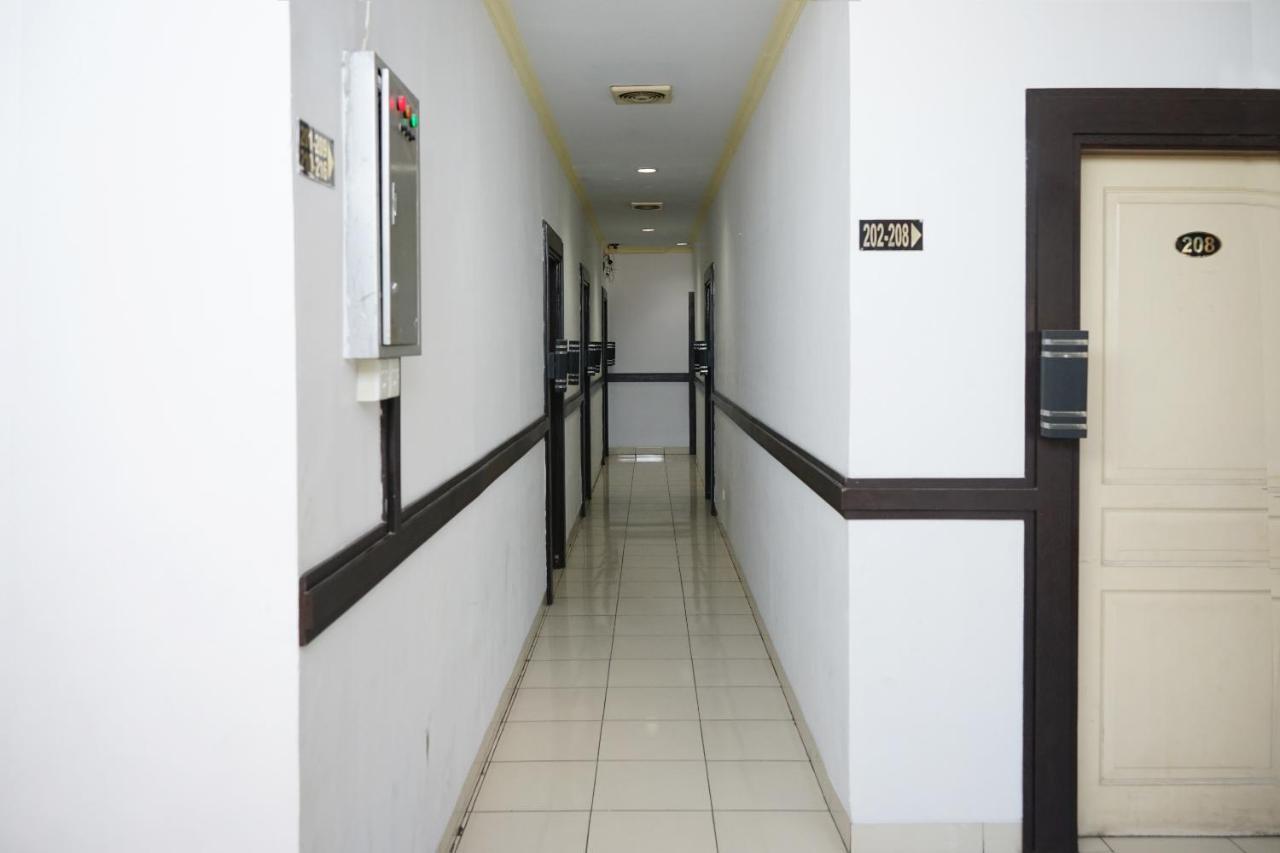 Oyo 2291 Hotel Bahagia Makassar Exterior foto